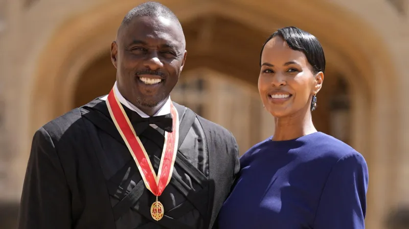 Idris Elba y Torvill y Dean reciben honores en el Castillo de Windsor.