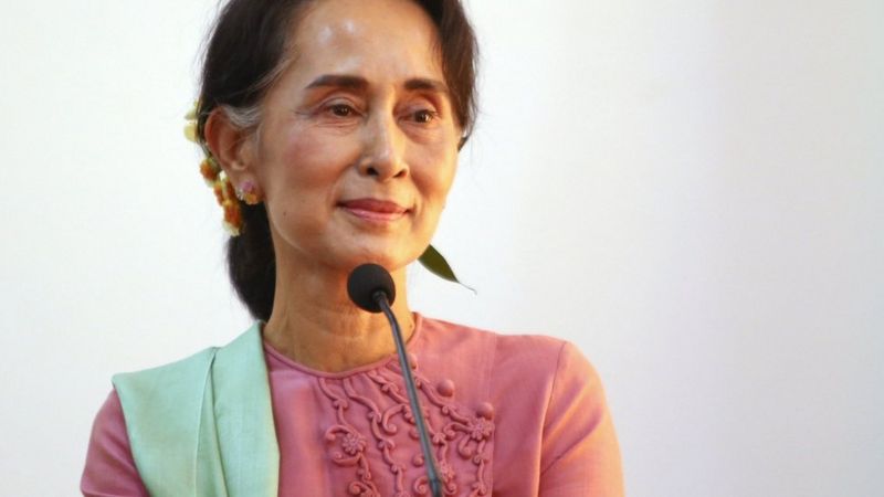 Myanmar Political Prisoners To Be Freed Aung San Suu Kyi Bbc News 