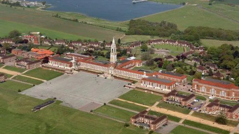 Vue aérienne de la Royal Hospital School à Holbrook.