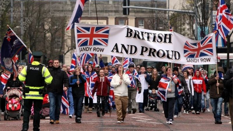 UK Government buildings to fly union flag every day - BBC News