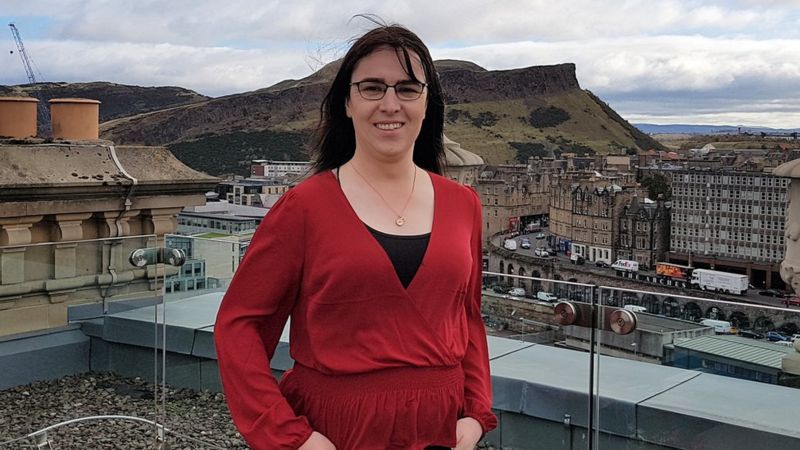 how-amazon-helped-me-transition-to-a-woman-bbc-news