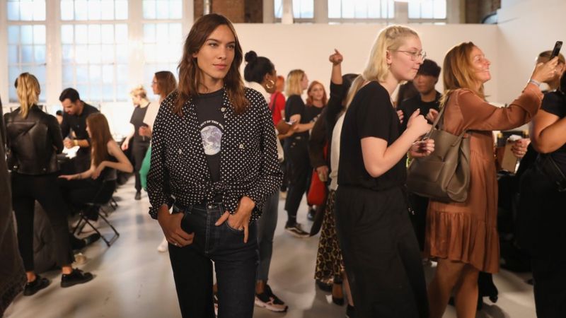 London Fashion Week: Why Alexa Chung Has 'imposter Syndrome' - BBC News