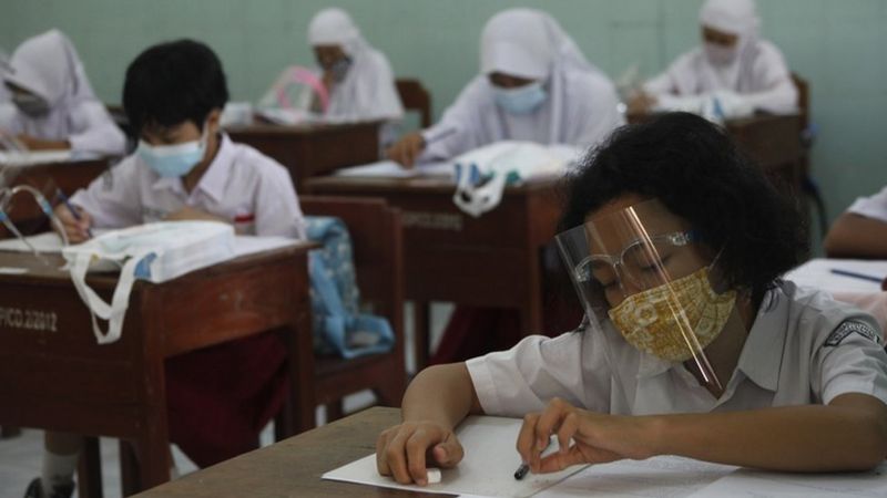 Semester genap dimulai, sejumlah daerah memutuskan menunda sekolah tatap muka