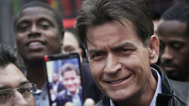 Charlie Sheen Confirms He Is Hiv Positive Bbc News 