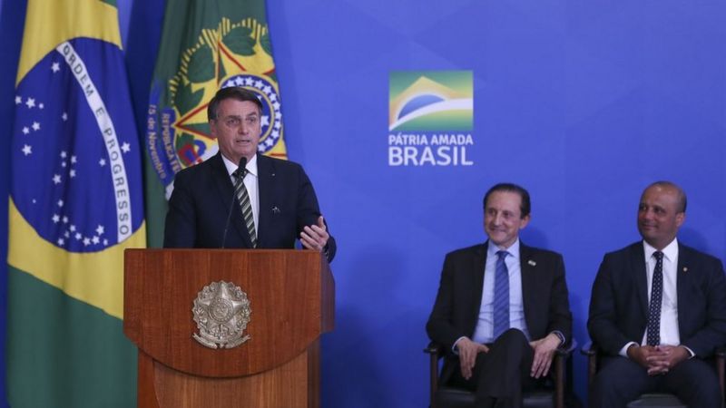 O presidente Jair Bolsonaro discursa durante eventos no Palácio do Planalto