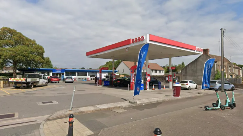 Bărbat în stare critică după un accident la o benzinărie