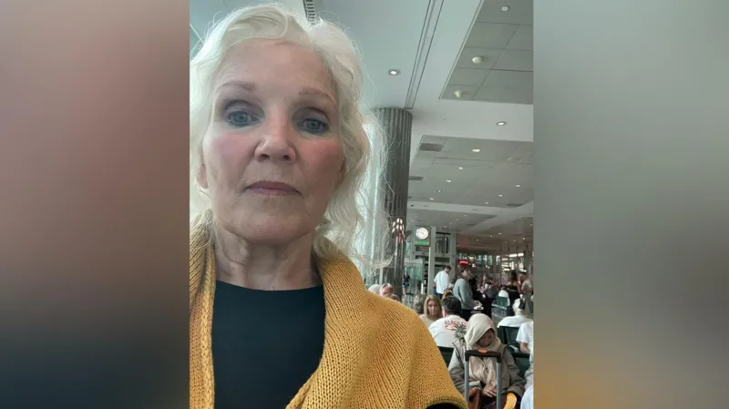 Alivio: abuela de 73 años regresa a casa en medio del «caos» en Dubái