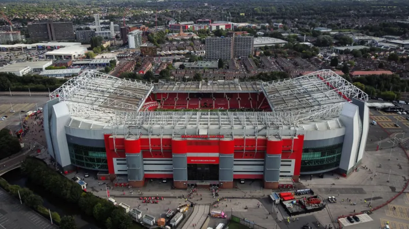 Manchester United Advances Plans for New Stadium.