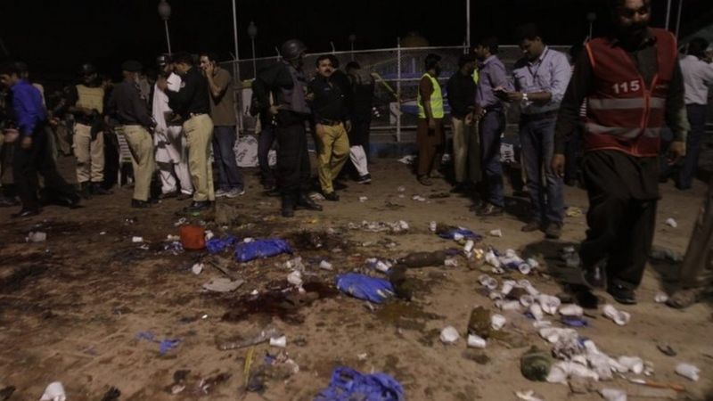 Lahore attack: Pakistan PM Sharif demands swift action on terror - BBC News