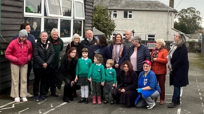 Gwynedd Ysgol Abersoch Shuts Despite Welsh Language Worries Bbc News