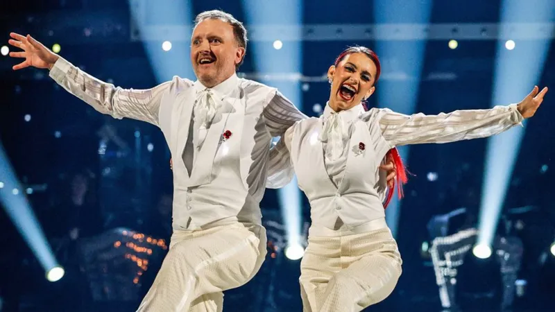 El viaje de Chris McCausland de vendedor a ganador de Strictly