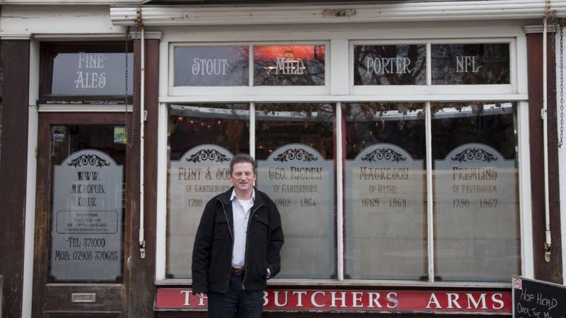 The moon under water pdf image