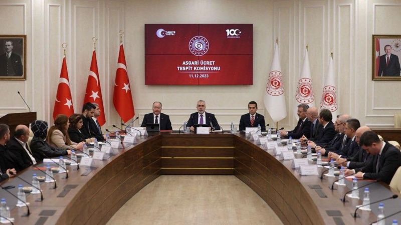 Yeni asgari ücret 17 bin 2 TL olarak belirlendi