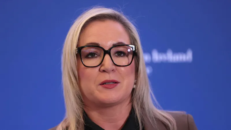 La decisión de Nesbitt de detener el ensayo de bloqueadores de la pubertad es «vergonzosa» – O’Neill