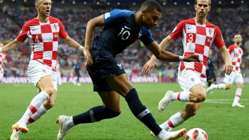 Mbappé ghi bàn thứ tư cho Pháp phút 65