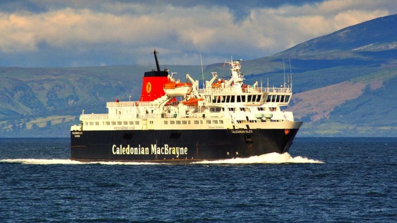 Isle of Arran ferry's return from refit delayed by weeks - BBC News