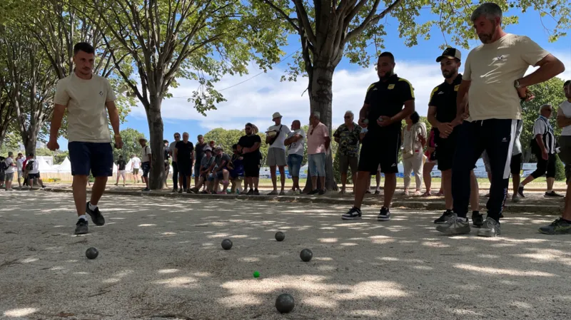 In Marseille, pétanque masks political divides ahead of Sunday's vote