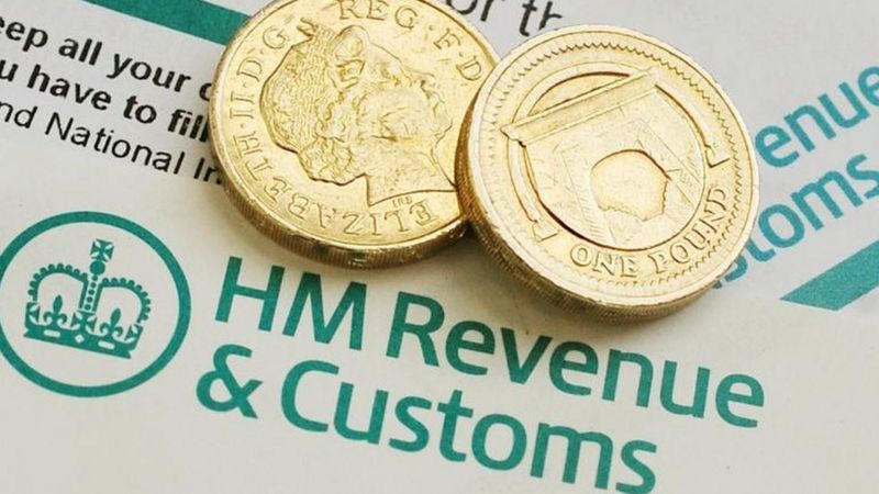 Thousands of HMRC staff may have to move up to 174 miles - BBC News