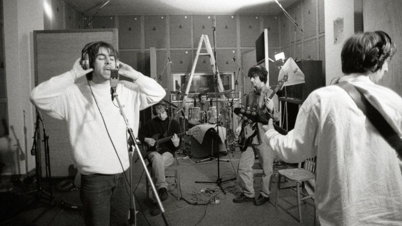 Oasis Definitely Maybe: How A Studio Haunted Liam Gallagher - BBC News