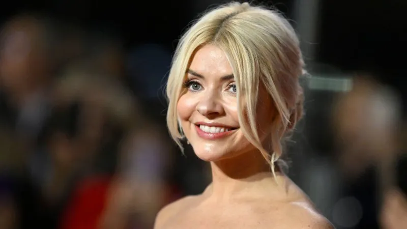 Un guardia de seguridad ha sido declarado culpable de planear secuestrar, violar y asesinar a la presentadora de televisión Holly Willoughby.