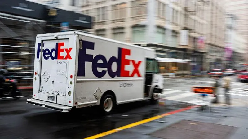 FedEx demanda a Trump para obtener un reembolso arancelario