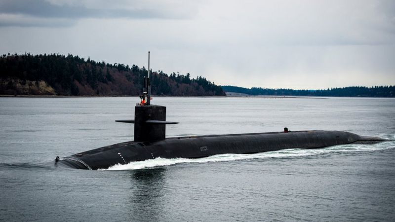 First US nuclear sub docks in South Korea since 1981 - BBC News