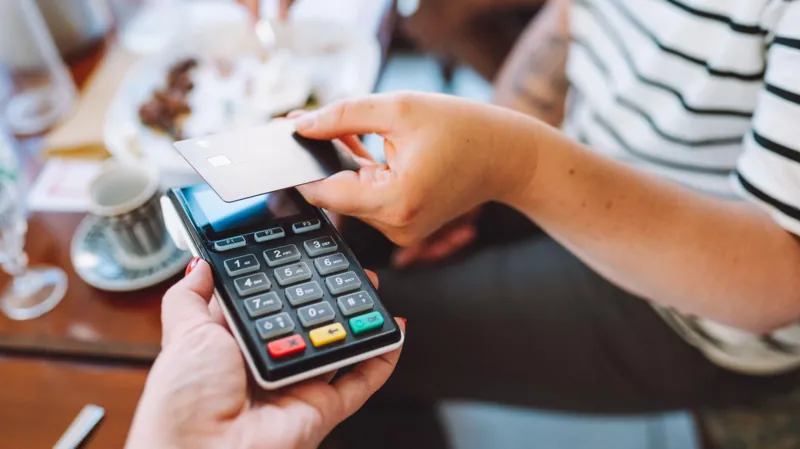 ¿Qué está pasando con la economía del Reino Unido y cómo te afecta?