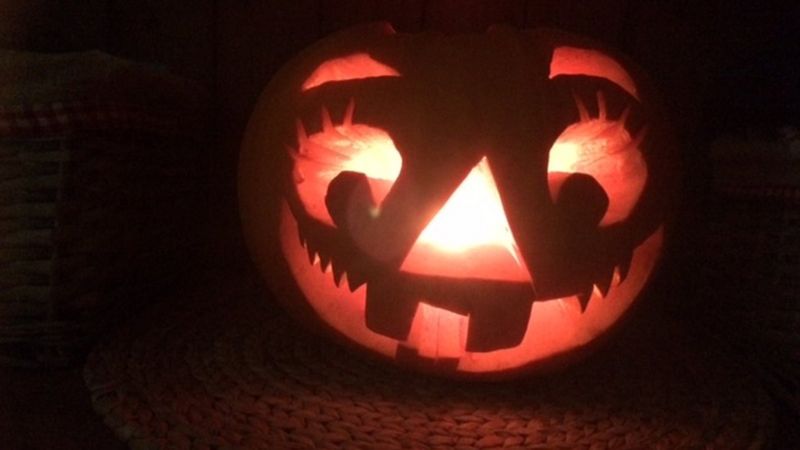 Pictures: Your frighteningly fantastic Halloween pumpkins - BBC Newsround