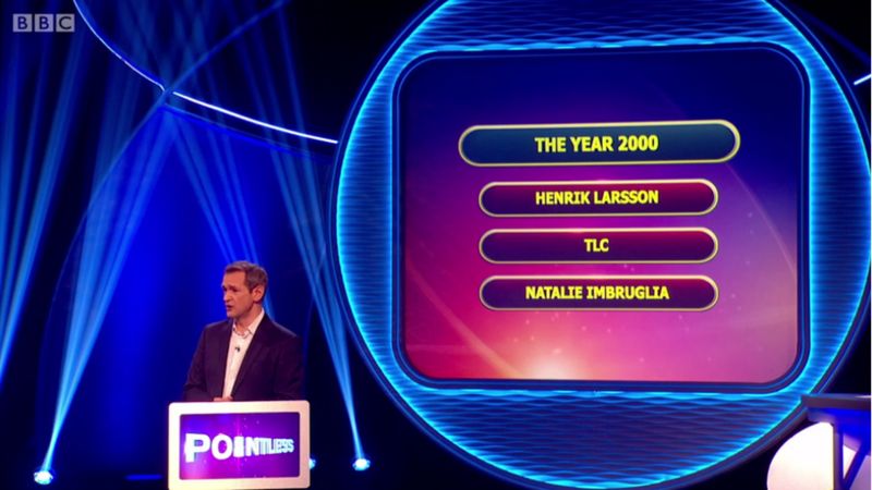 'Random' Henrik Larsson answer wins TV quiz show Pointless - BBC News