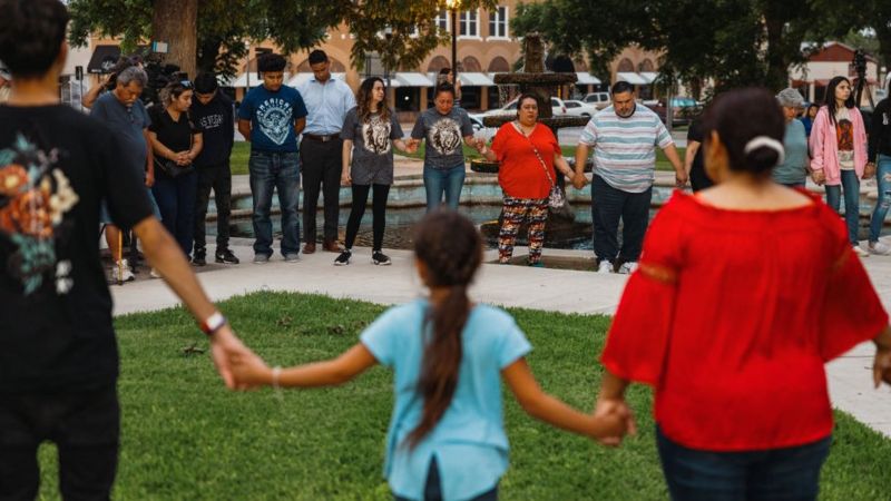 Masacre En Texas En Fotos El Dolor Tras La Matanza De Al Menos 19 Niños Y Dos Maestras En Una
