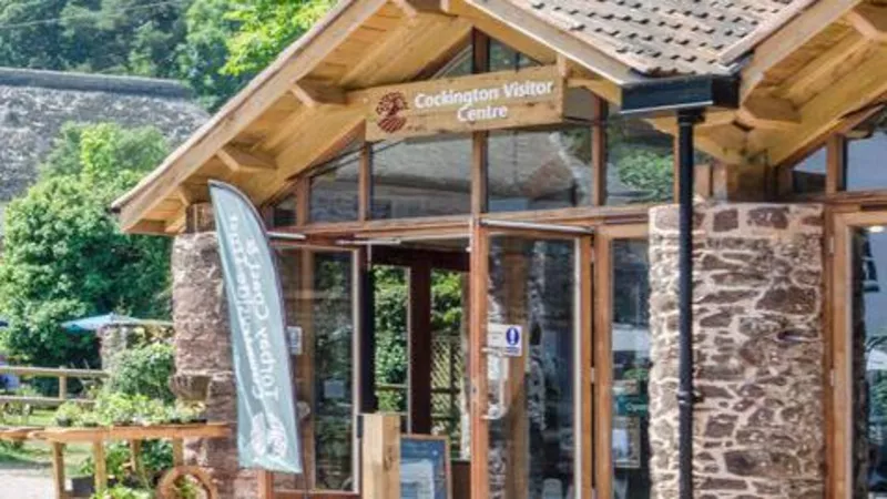 El centro de visitantes volverá a abrir tras su venta