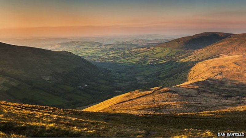 SAS Deaths: The Savage Beauty Of The Brecon Beacons - BBC News