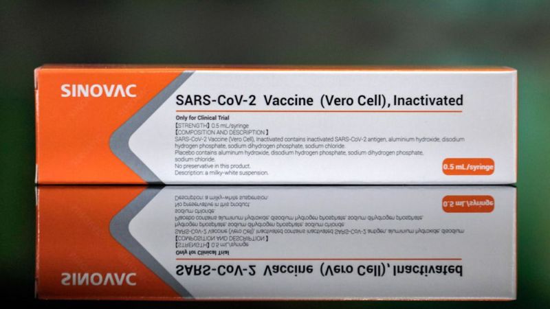 Україна закупить 1,9 млн доз китайської вакцини від Covid-19. Що про неї відомо?