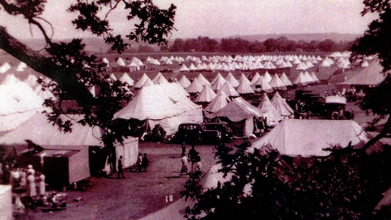 Memorial to Basque refugee children unveiled in Southampton - BBC News