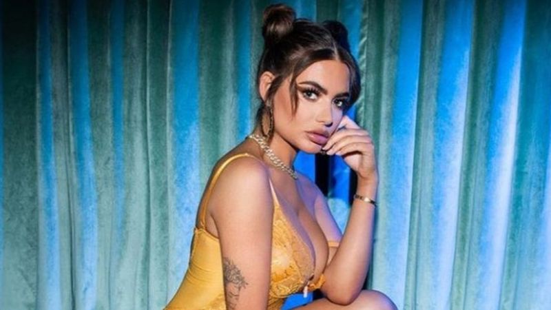 OnlyFans: 'I started selling sexy photos online after losing my job