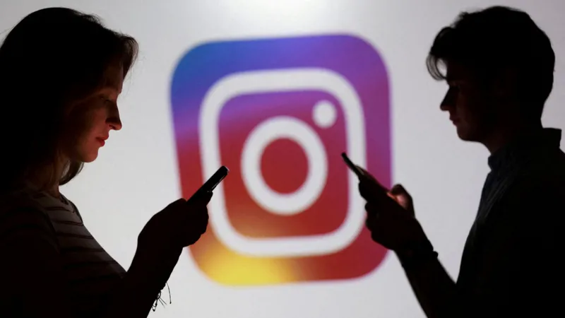 Instagram investiga perfiles de IA que «fetichizan» a personas con discapacidad