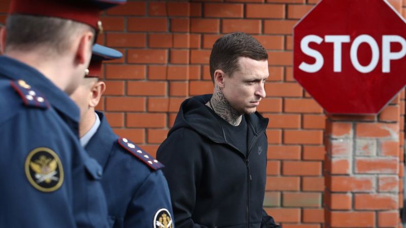 Кокорин и Мамаев вышли на свободу. Их освободили досрочно