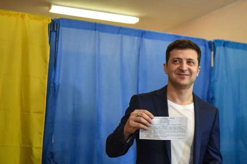 War and popularity keep Zelensky in power despite term expiring