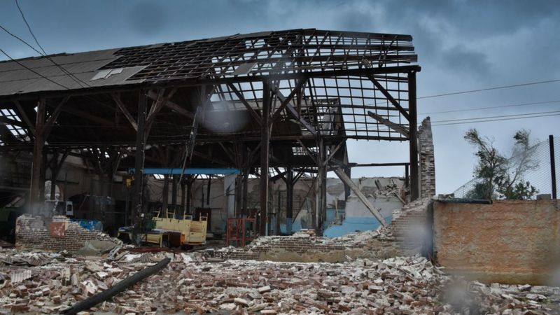 Edificación destruida en Caibarién.