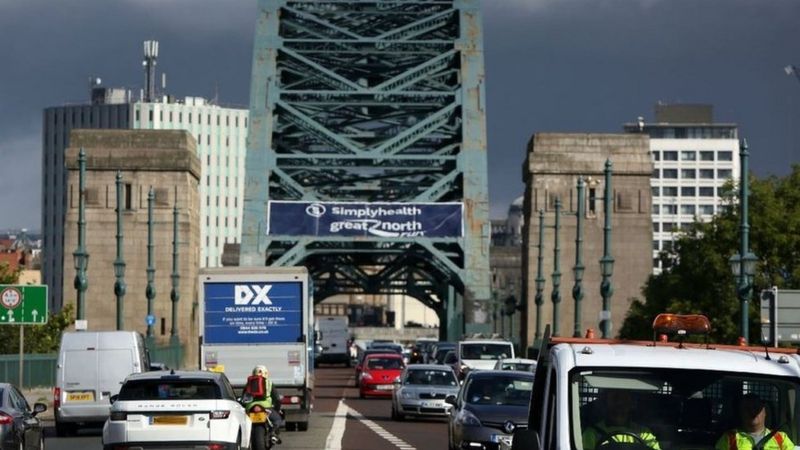 Newcastle And Gateshead Unveil Clean Air Zone Signs - BBC News