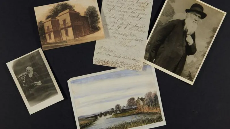 Archivo de un poeta victoriano disponible en línea