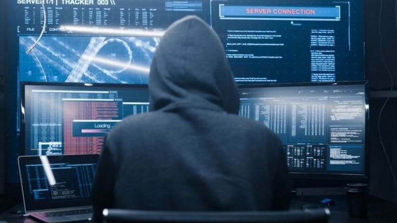 Глава МИ-6 предупреждает об угрозе со стороны хакеров и Китая, который расширяет свои технологические возможности