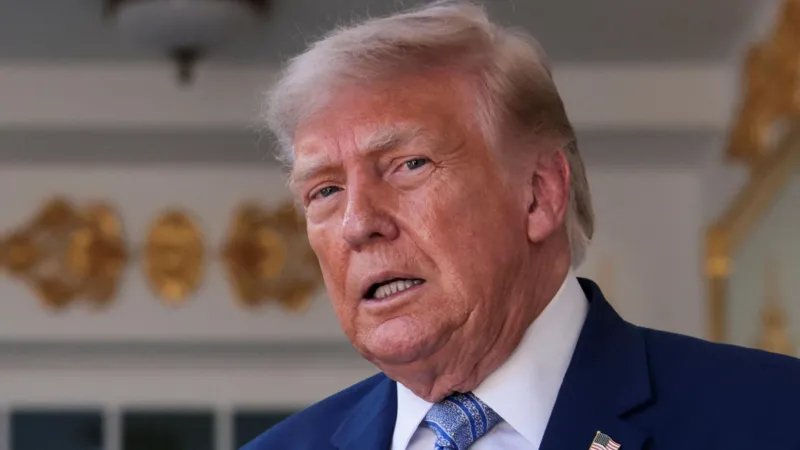 Trump promite să investigheze UE pentru amenzile aplicate companiilor tehnologice americane