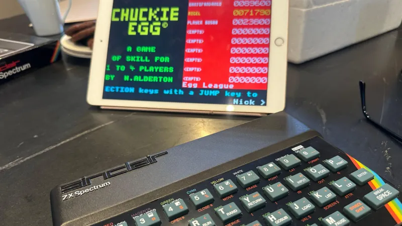 El clásico juego de los 80, Chuckie Egg, regresa.