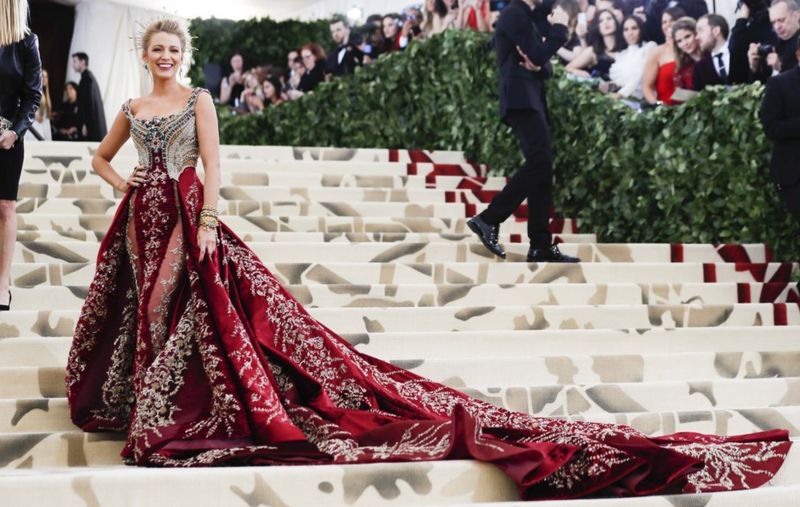 Met Gala: The stories behind six of the most captivating outfits - BBC News