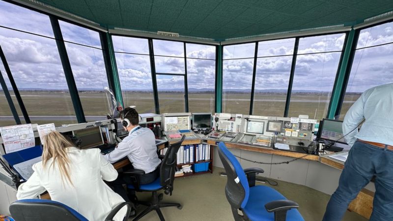 Inside Teesside Airport's air traffic control tower - BBC News