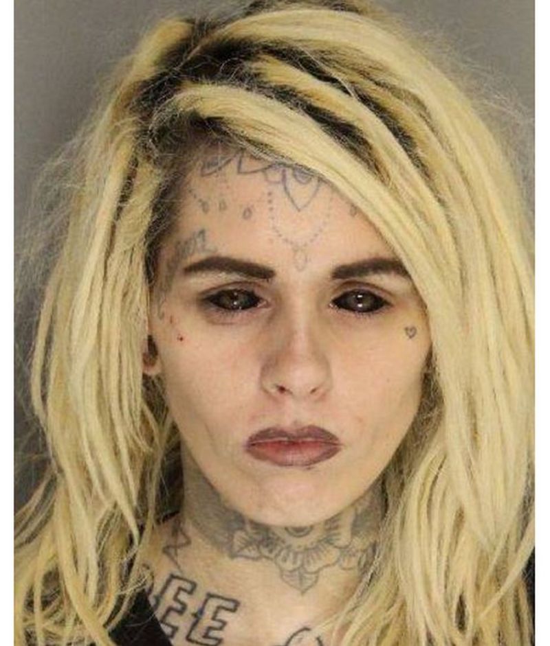 South Carolina Womans Black Eyeballs Mugshot Goes Viral Bbc News