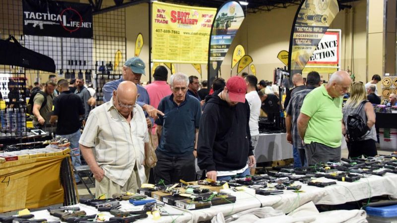 Asistentes al Florida Gun Show