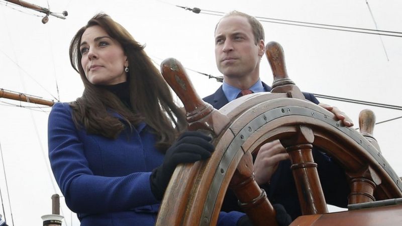 Prince William and Catherine make official visit to Dundee - BBC News