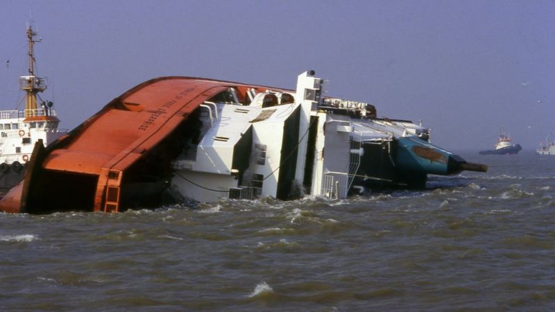 Zeebrugge Ferry Disaster: Chaplain Recalls 'traumatising' Tragedy 30 ...